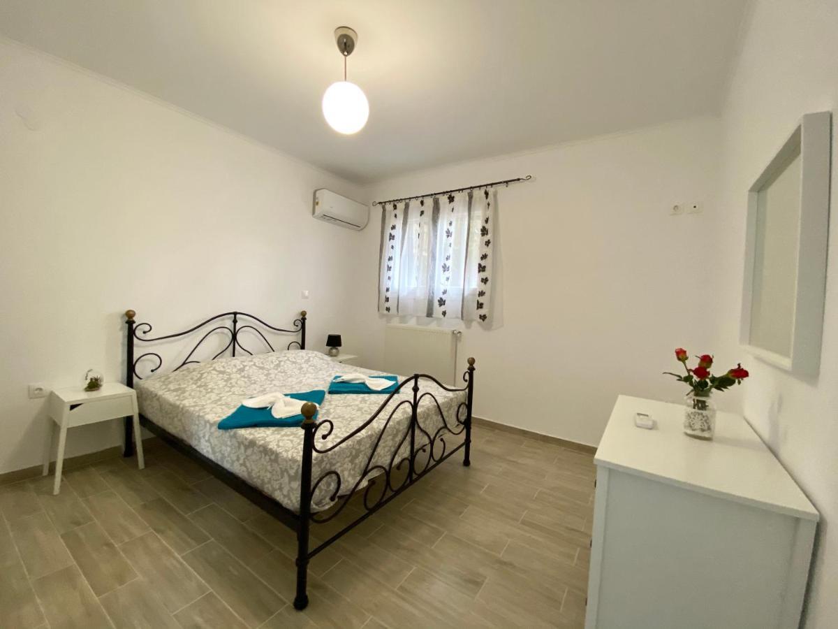 Coralli Pentati 2 Dimitris Apartments Esterno foto